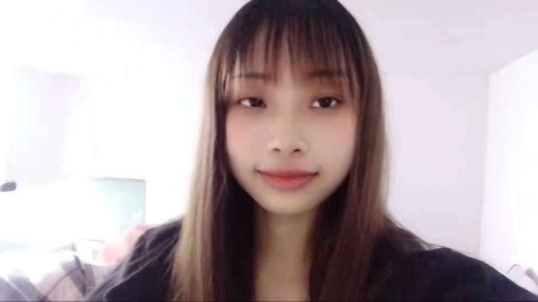 可爱萝莉控的美女